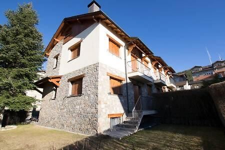 Appartamento Casa Amb Jardi Alp Esterno foto